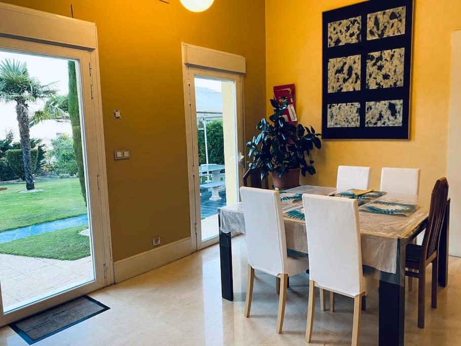 Madrid City Modern Apartment In Villa, Free Wifi อาร์โรโยโมลีโนส ภายนอก รูปภาพ
